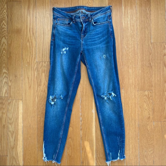 Zara Distressed Skinny Jeans Sz 2